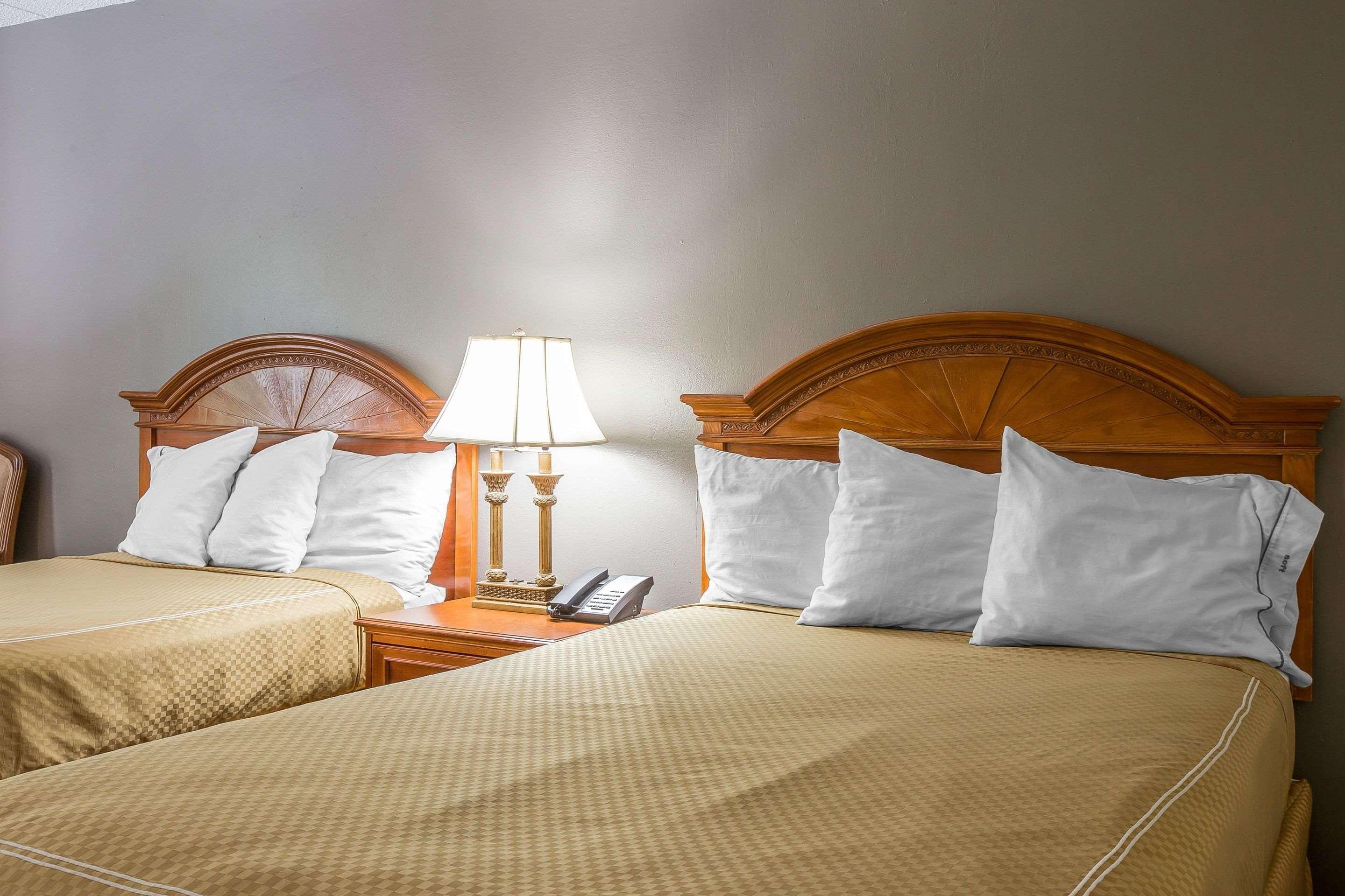 Rodeway Inn Anderson Esterno foto